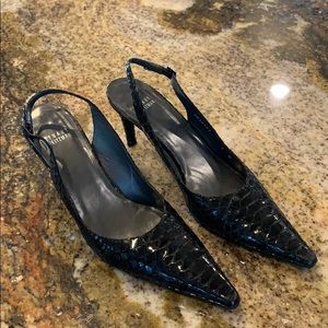 Stuart Weizmann Sling Back Pumps